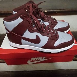I'm selling my Nike Dark Beetroot dunk highs